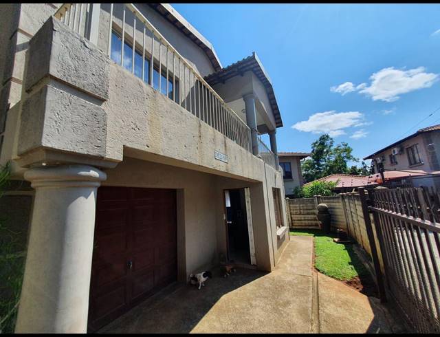 3 BEDROOM TOWNHOUSE FOR SALE IN BO-DORP